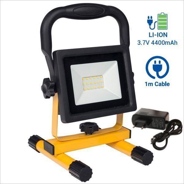 Projecteur de chantier LED rechargeable sur support Diall 700 lumens, 10W